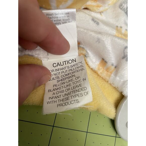 Modern Baby Giraffe Baby Lovey Security Blanket Rattle Teething Rings White Tan - Picture 8 of 10